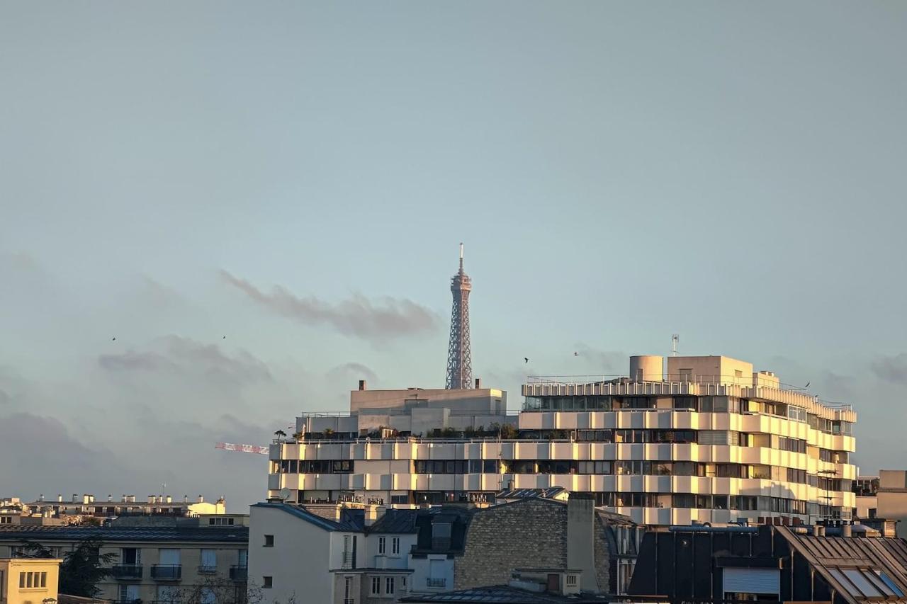 Beautiful And Bright Appt With Eiffel Tower View Apartment Paris Luaran gambar